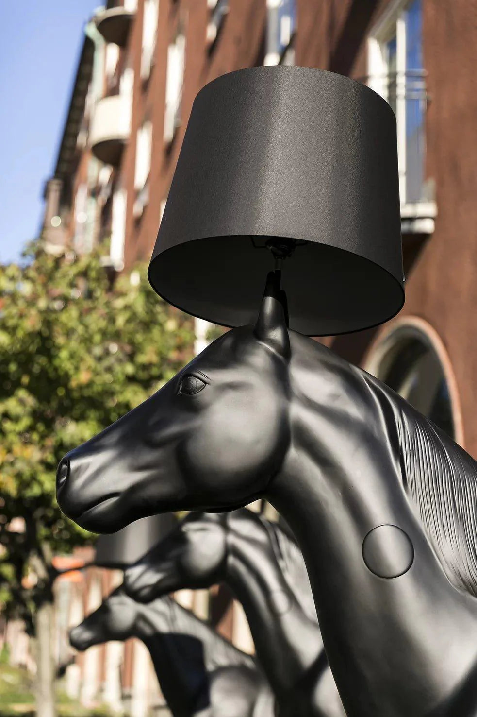 HORSE floor lamp black Moooi Eye on Design