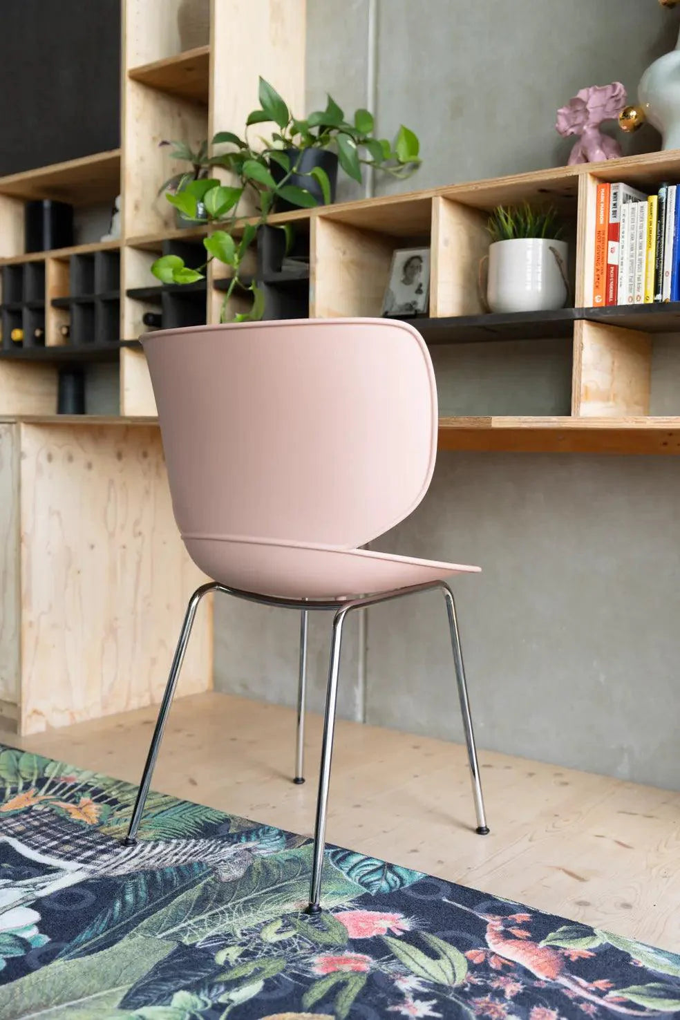 HANA Moooi Eye on Design set of two chairs