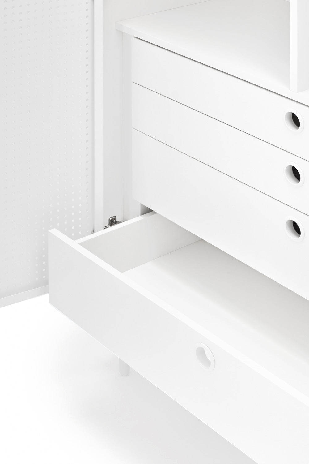PUNTO high chest of drawers white