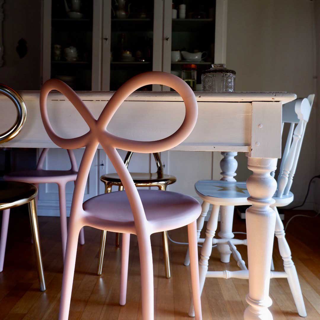 RIBBON chair pink, QeeBoo, Eye on Design