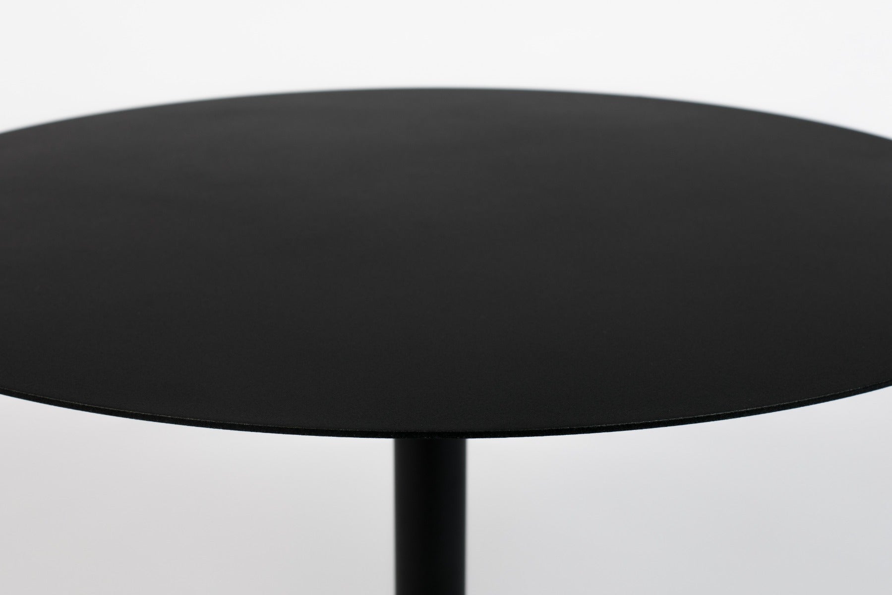 Round coffee table SNOW M black, Zuiver, Eye on Design