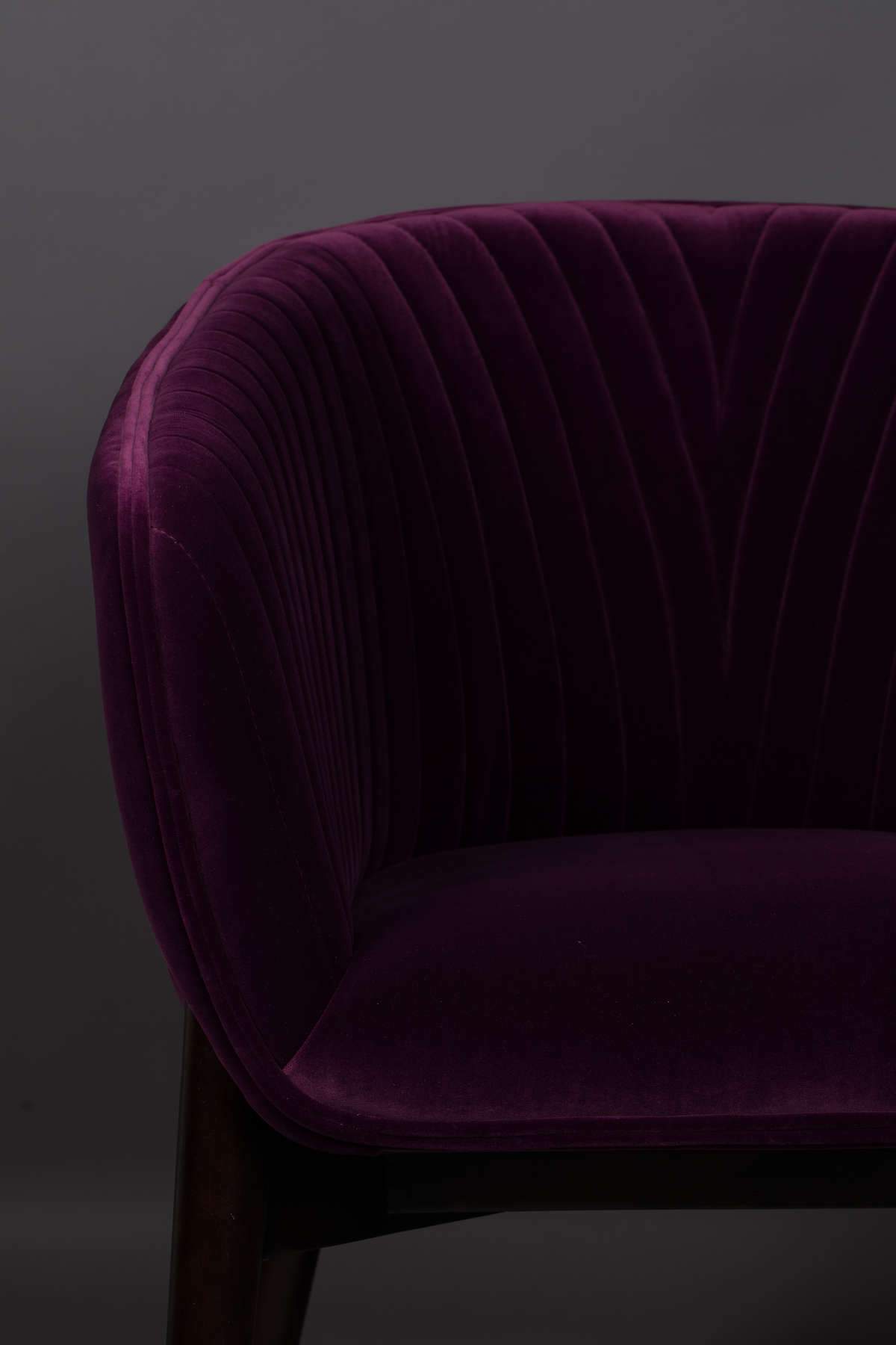 DOLLY lounge chair purple, Dutchbone, Eye on Design