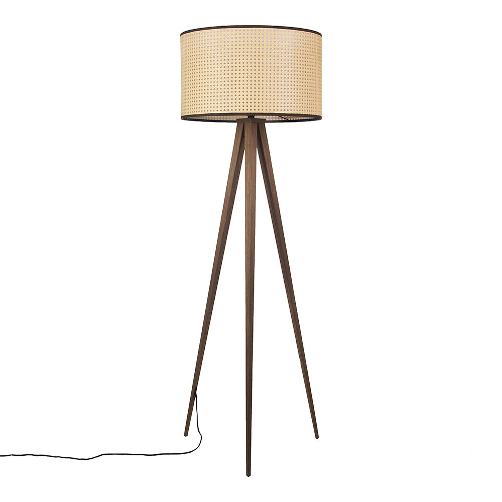 Elegant, long legs made of peanut wood are the hallmark of Tripod Webbing lamps. You cannot fail to mention the shade made of reed. It introduces a kind of light game, thanks to the small holes through which the light passes. The appearance of this headlight fits into every boho room, in which the modern version of the old shadow lamp is needed. Every dark angle needs this furniture, regardless of the place at home from the living room, through the bedroom, to the office.
