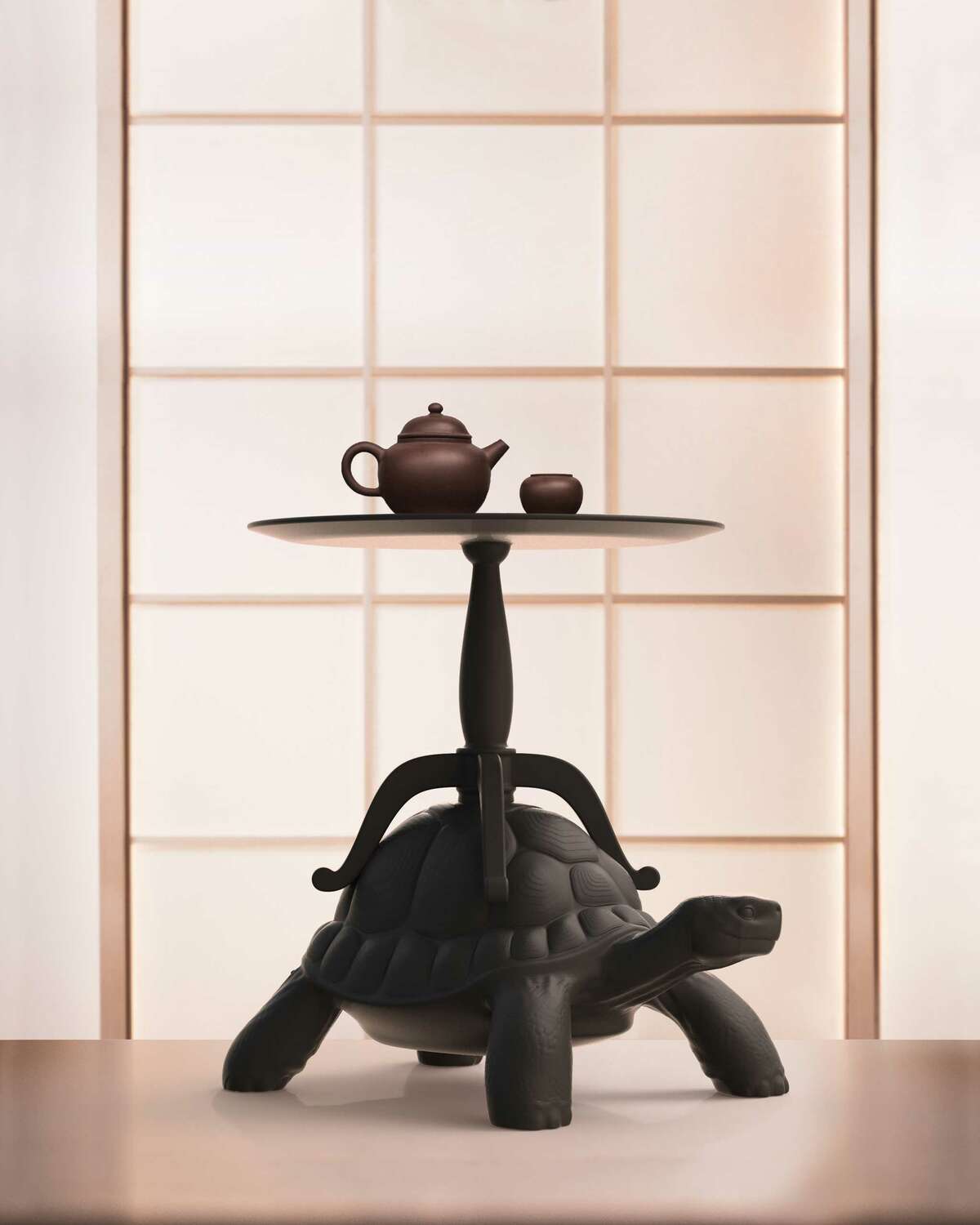 TURTLE CARRY table black