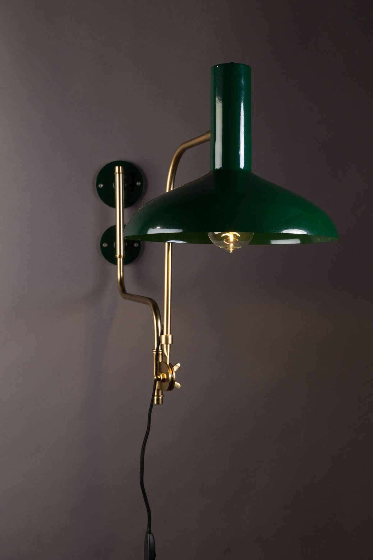 Wall lamp DEVI green, Dutchbone, Eye on Design