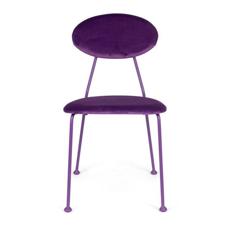 Our Bold Monkey Kiss The Froggy chair is a new approach to the daily dining room chair. In the set or as a single addition to the MIX-And-Mother collection, the Bold Monkey Kiss The Froggy chair brings a little fun to each table.