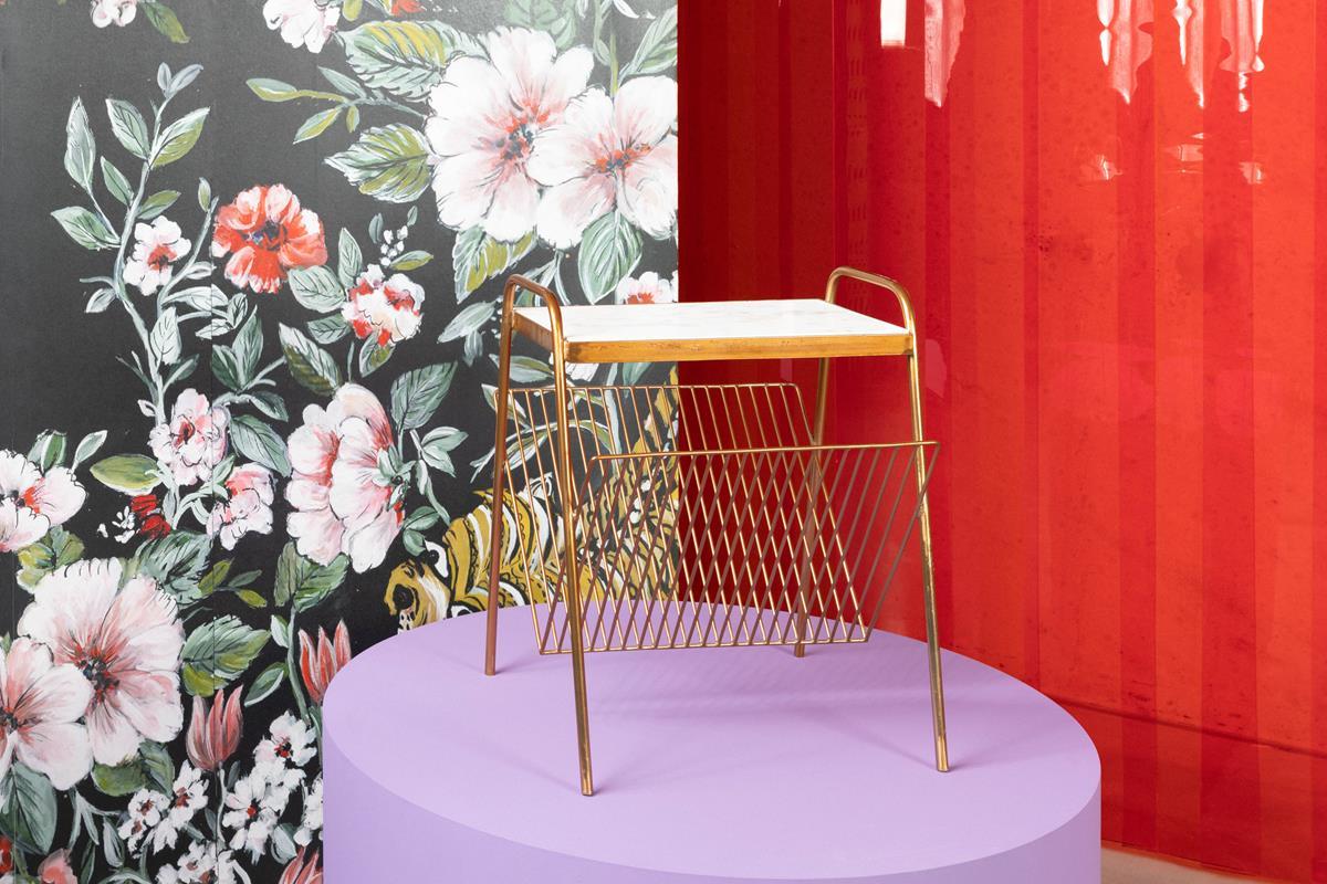 Side table Bold Monkey Keep It Tidy is a magazine stand under any other name - but in a big style. Thanks to the top of real marble and elegant brass legs, this side table emanates with charm and character equally.
