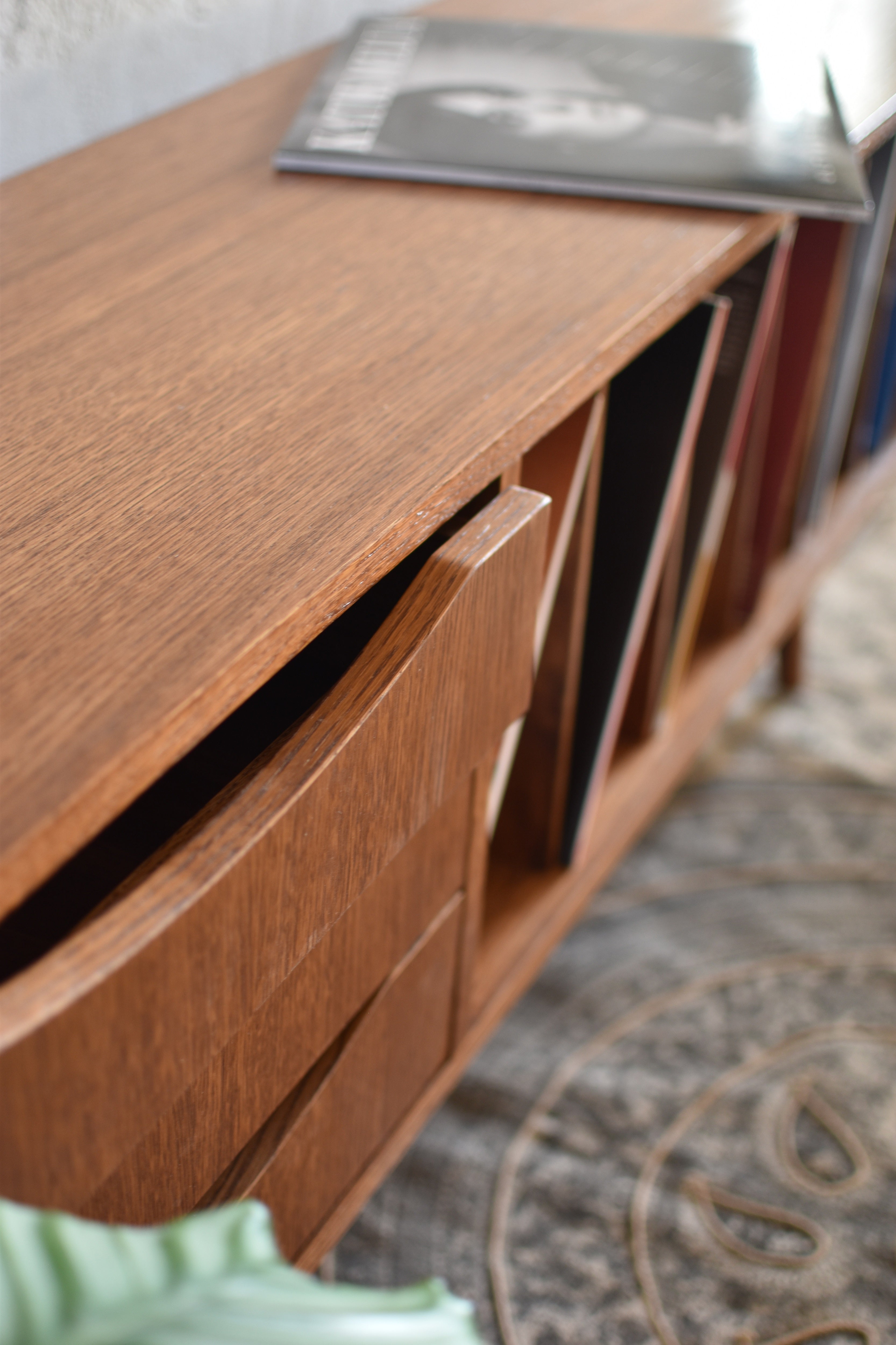 CLASSY VINYL oak wood chest of drawers