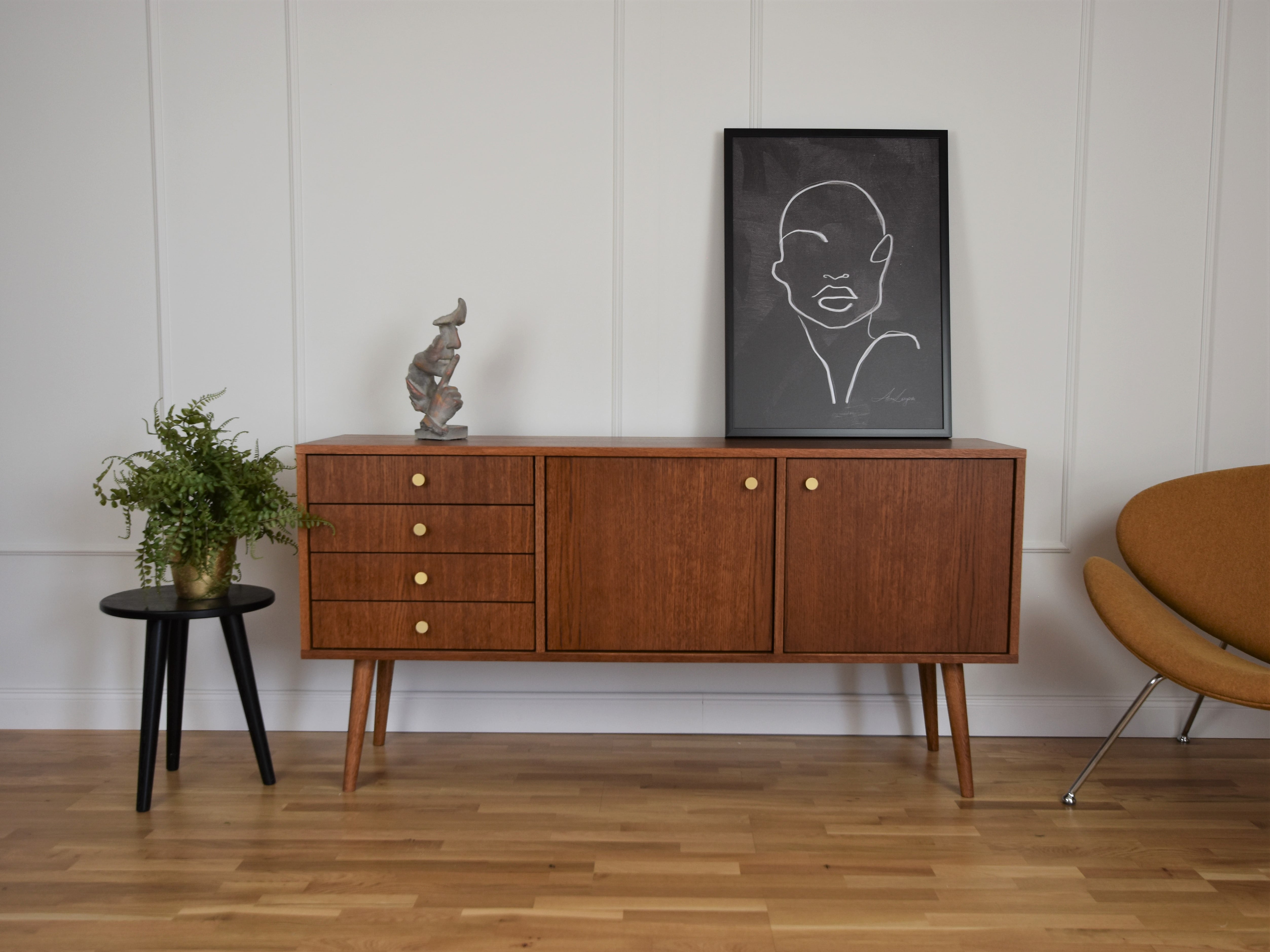 Chest of drawers with knobs CLASSY brown