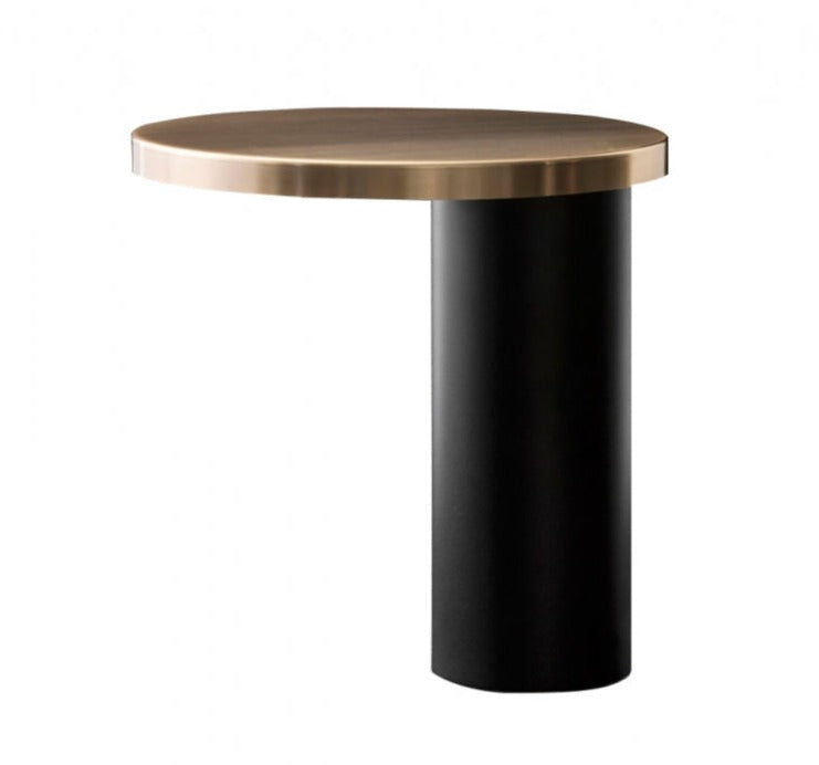 CYLINDA table lamp black with golden lampshade - Eye on Design