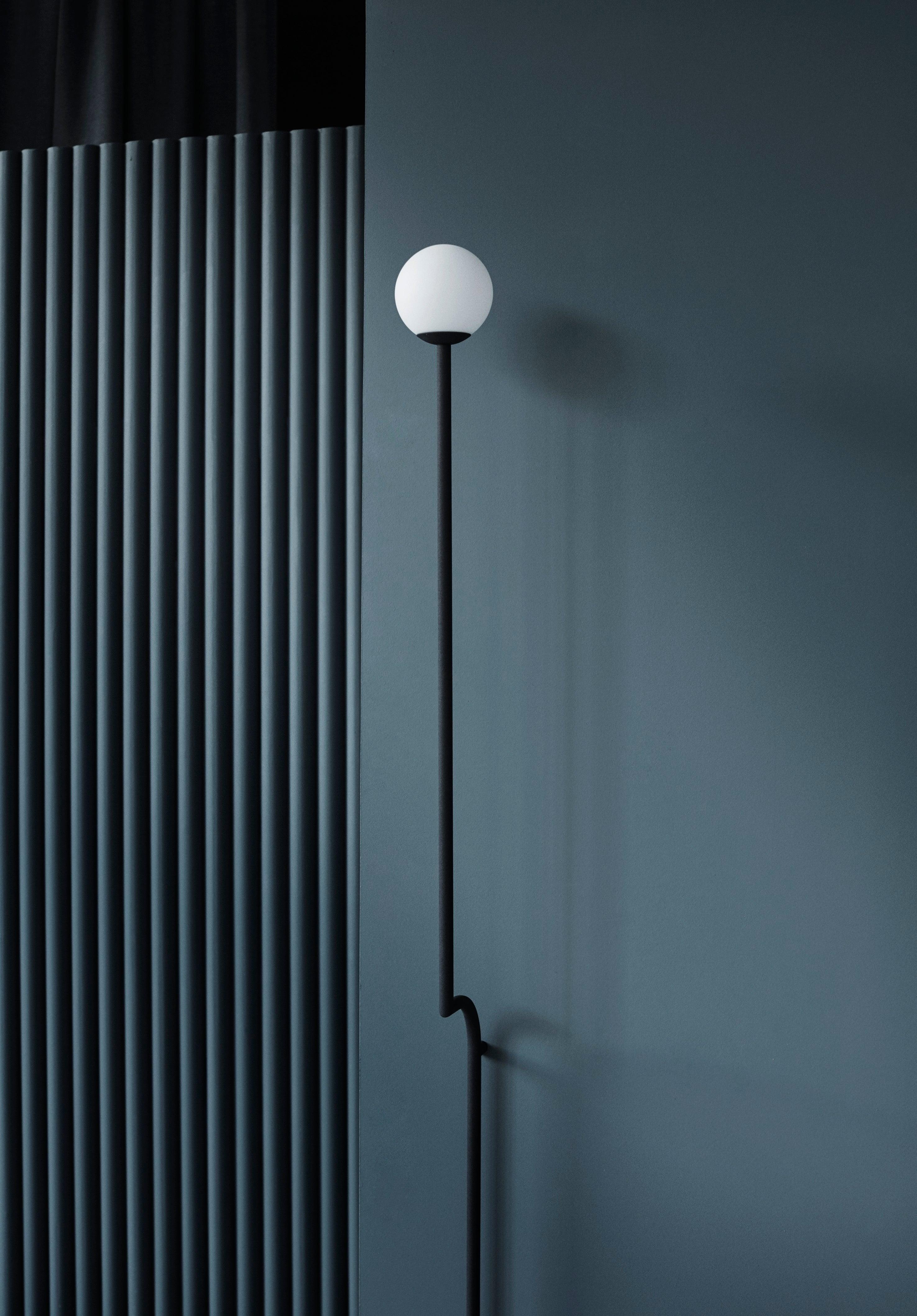 MOBIL GRAND wall lamp black - Eye on Design