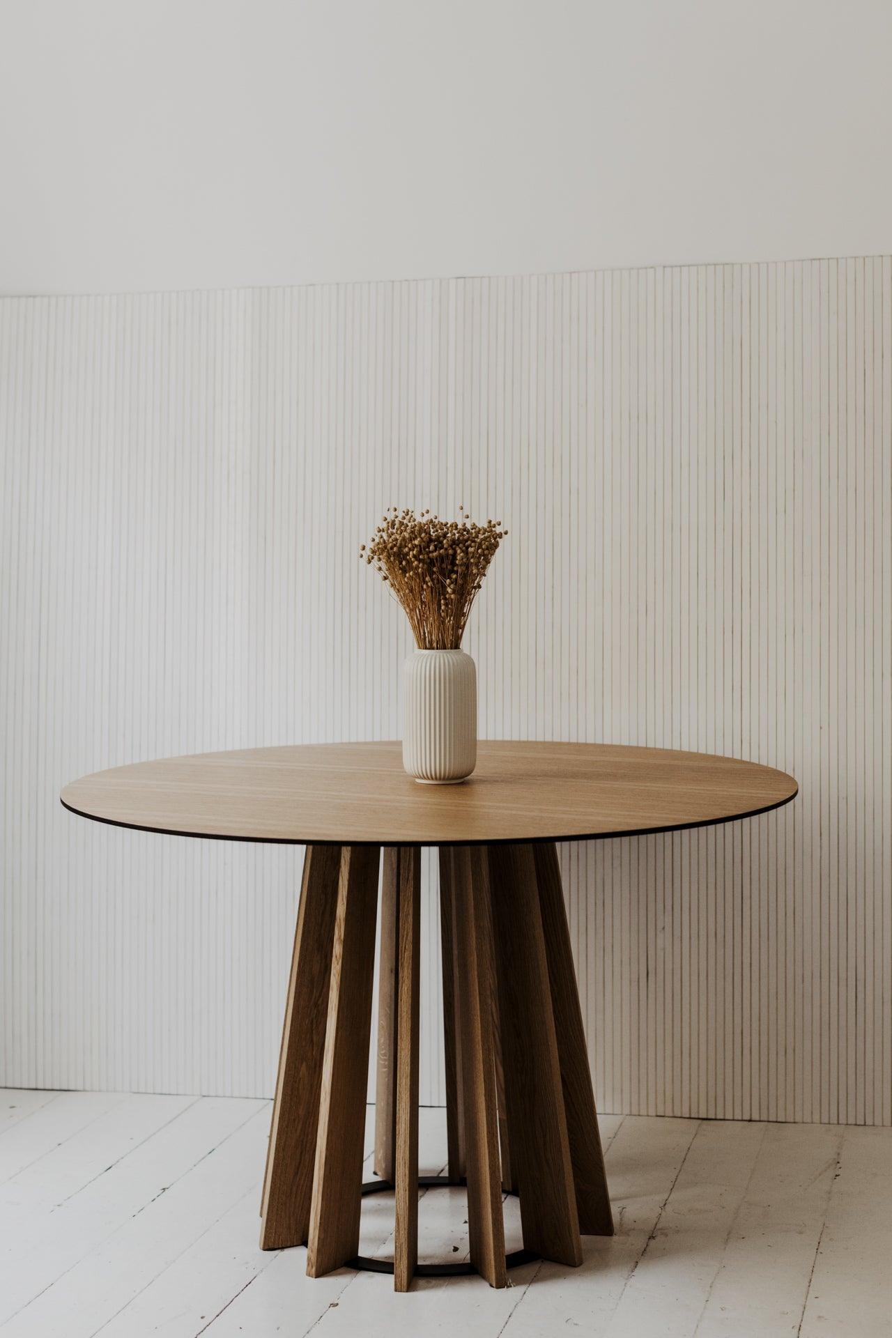 MOLDE table natural oak - Eye on Design