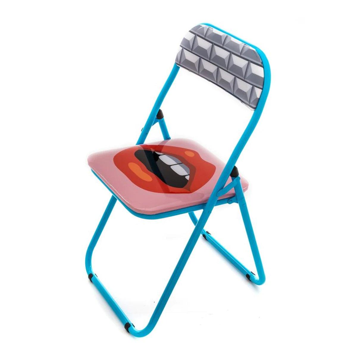 MOUTH folding chair - Eye on Design