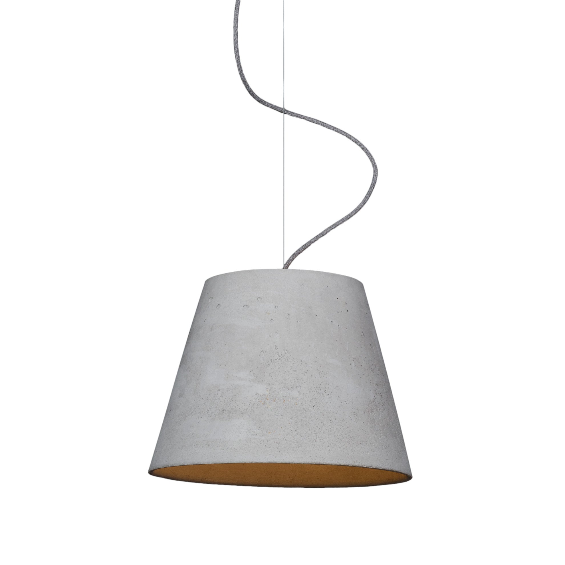 Kopa is an industrial lamp suitable for modern loft interiors. Manual cast lampshade made of concrete in a selected color. Thanks to this, each interior will gain a perfect shade that will fit into the prevailing decor. Metal finishing elements emphasize its factory character. Nickel stopwatch allows you to hang the lamp at any height that will meet every challenge. From the table in the dining room to the bar top of the kitchen. It works not only in home interiors, but also in commercial.