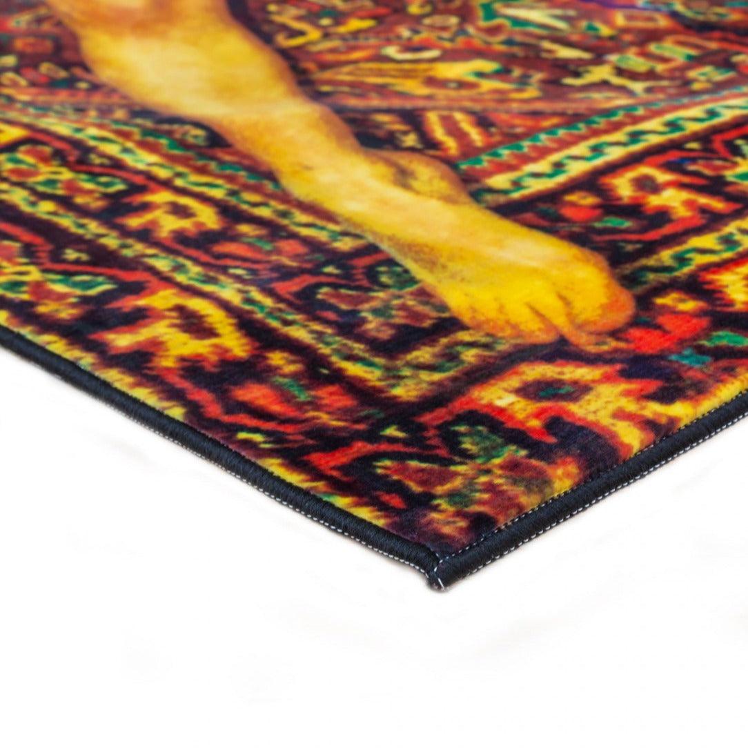 RECTANGULAR LADY ON CARPET - Eye on Design