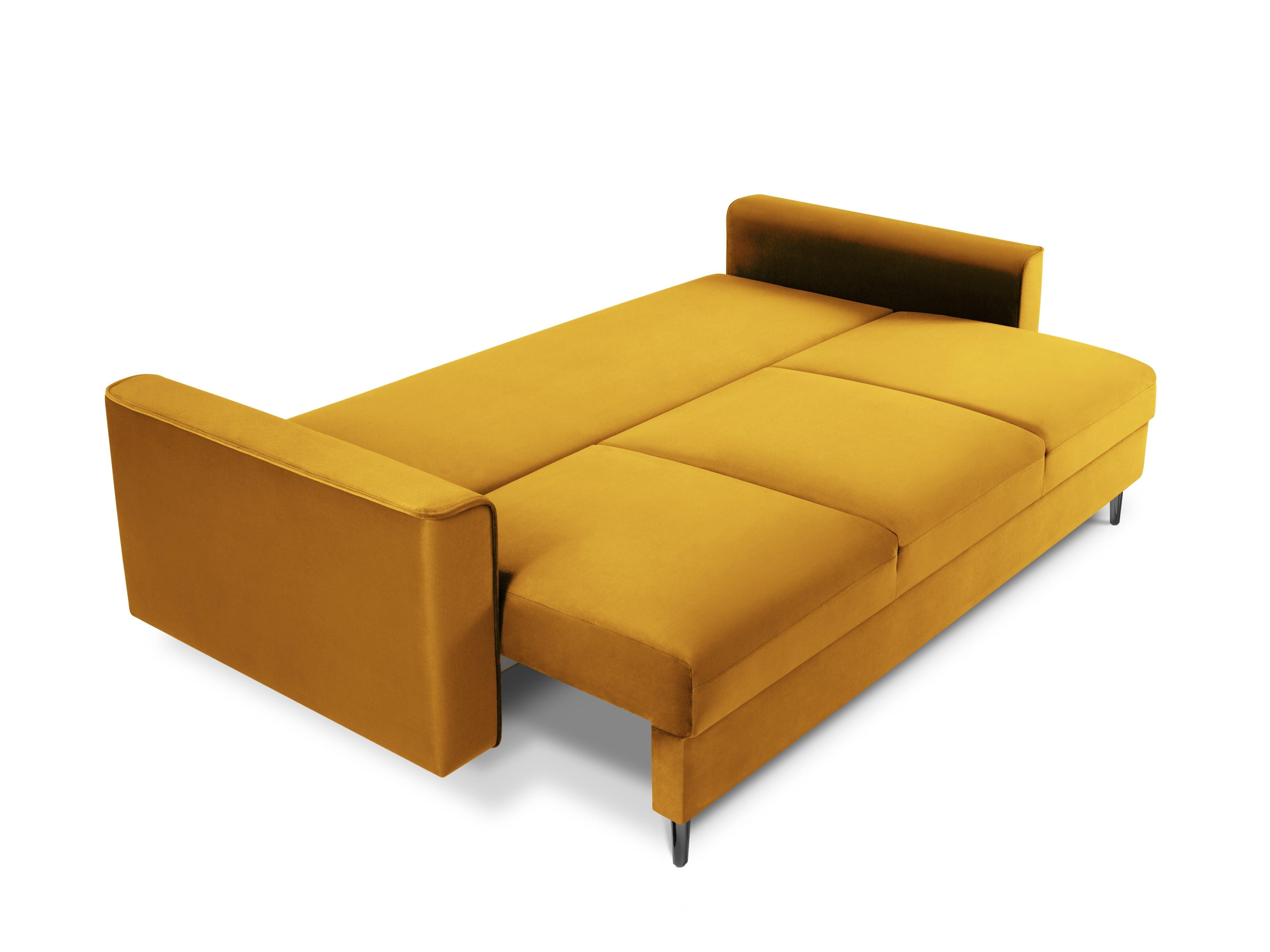 Sofa aksamitna z funkcją spania CARTADERA musztardowy z czarną podstawą, Mazzini Sofas, Eye on Design