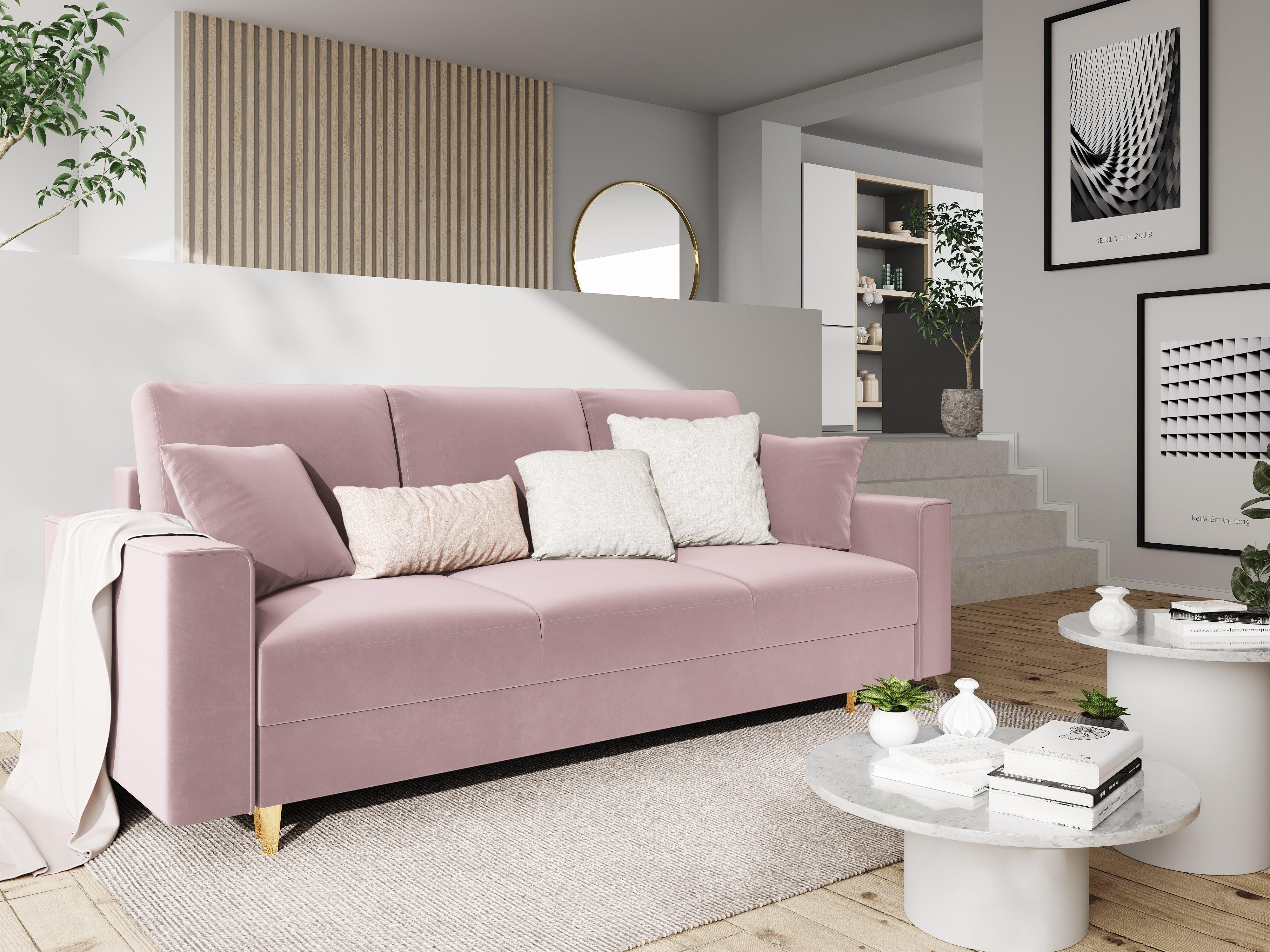 Sofa aksamitna z funkcją spania CARTADERA pudrowy róż ze złotą podstawą, Mazzini Sofas, Eye on Design