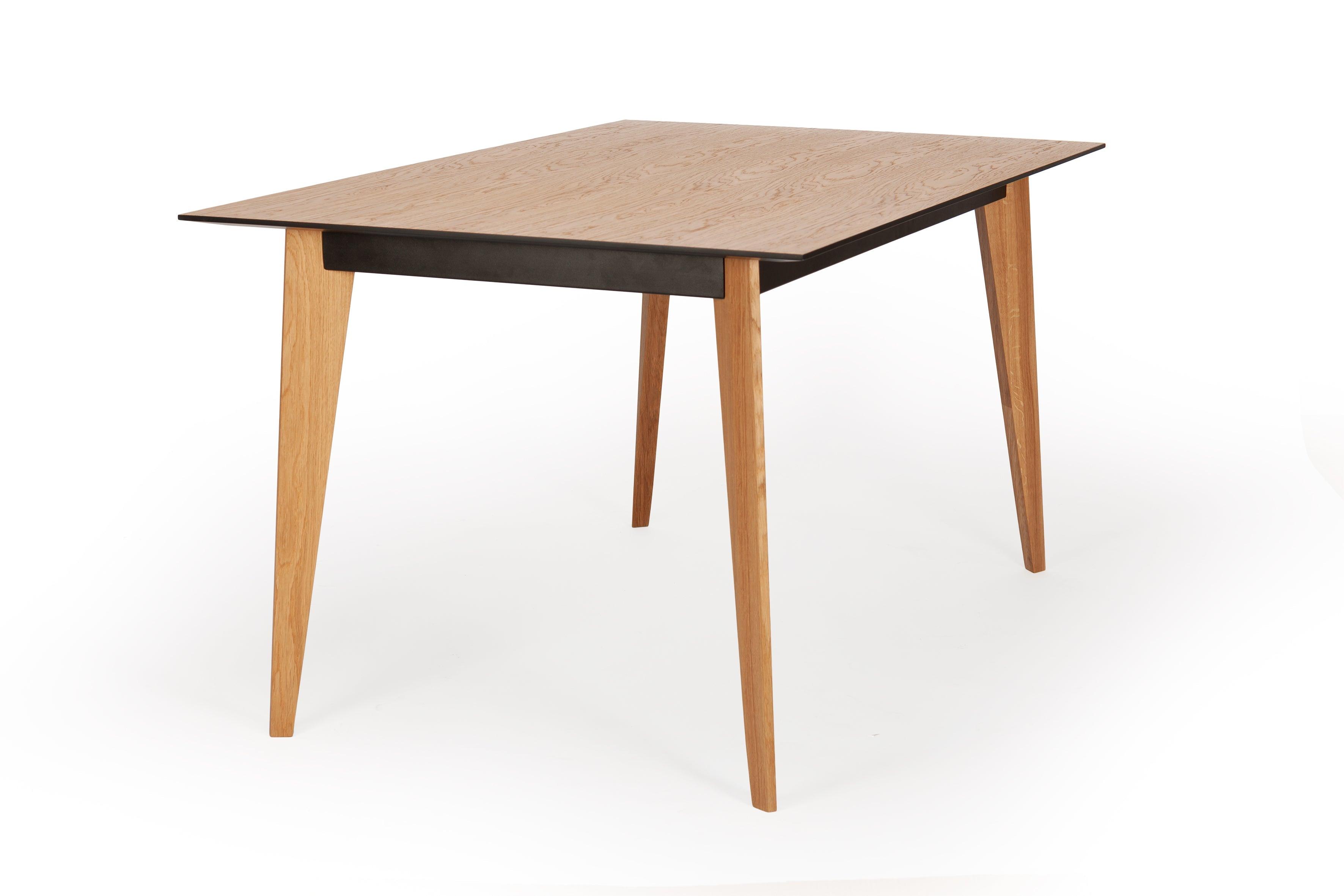 VOGAR extending table natural oak - Eye on Design