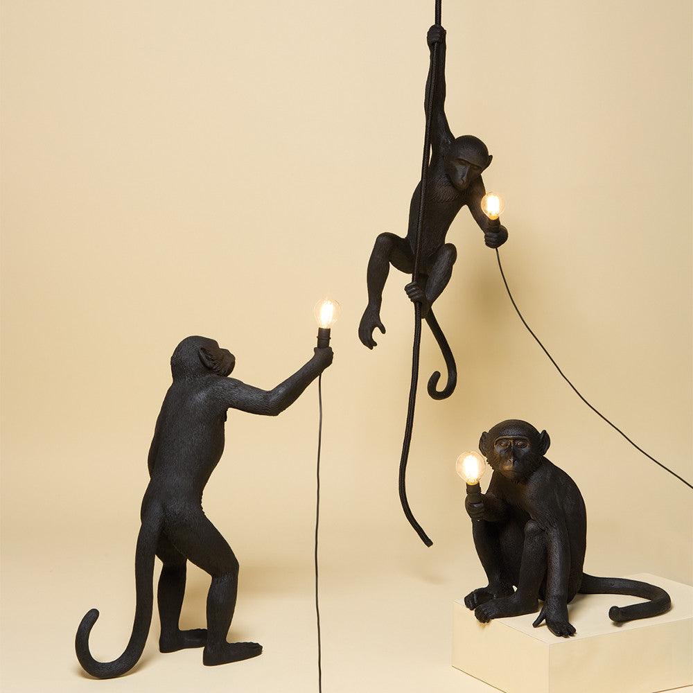 Wall lamp MONKEY HANGING - LEFT black - Eye on Design